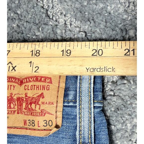 Levi's 569 Loose Straight Fit Jeans Men’s 38x30 Medium Blue 100% Cotton - Picture 3 of 7